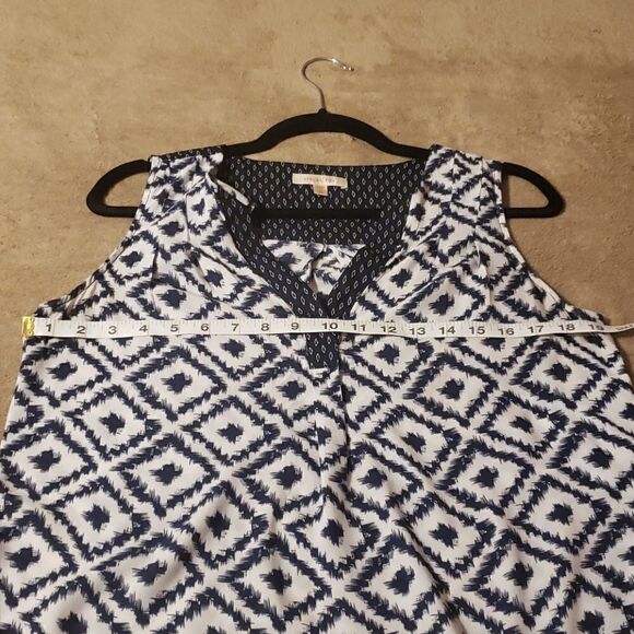 š
ŗSKIESĀ areāBlueāTank.āMedium - Picture 6 of 6